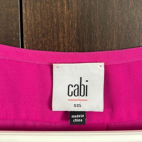 Cabi Campo Top Magenta Pink Notched V neck Mesh Cap Sleeves Small - Picture 3 of 5